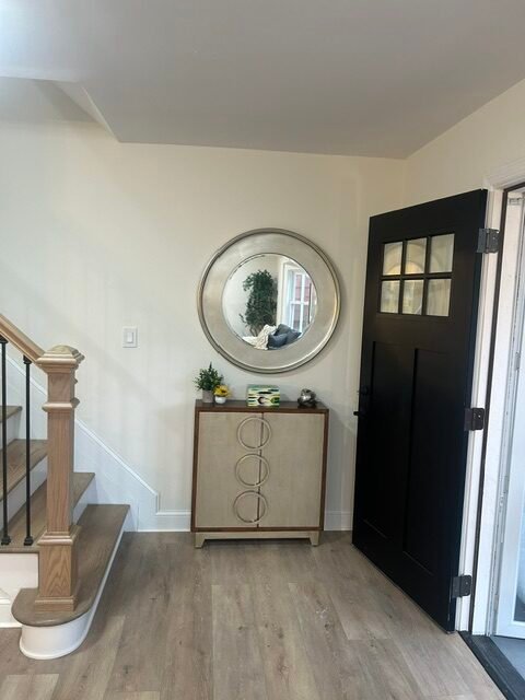 
          Entryway
          after home staging